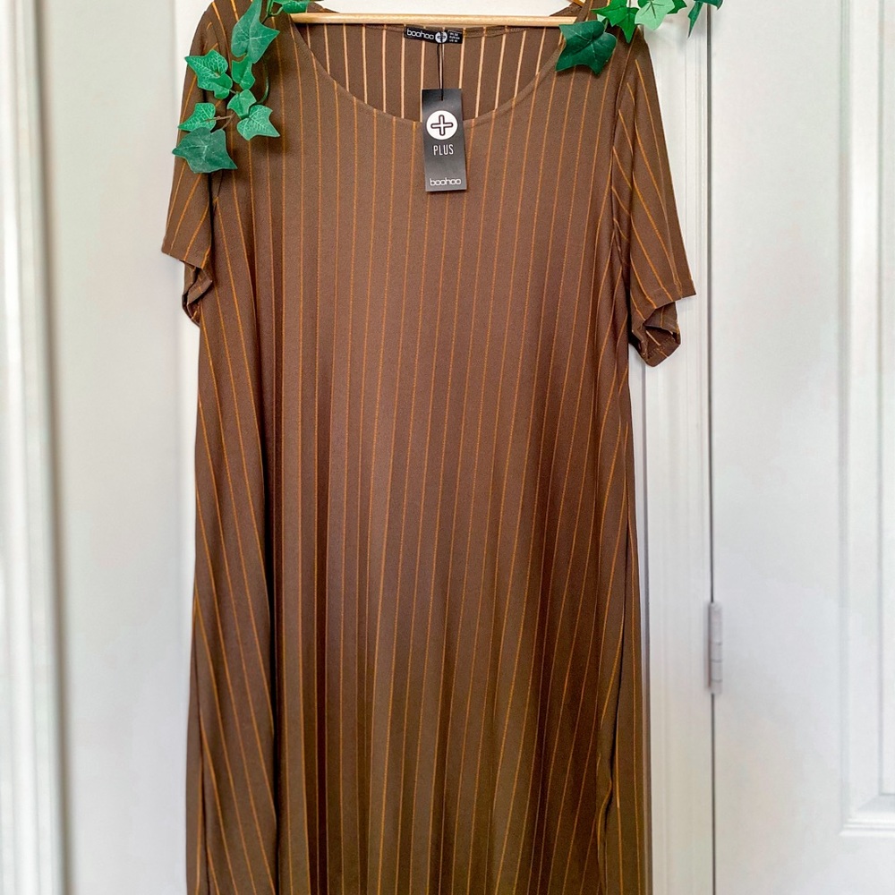 BooHoo Striped Brown Dress NWT PLUS- Size 18